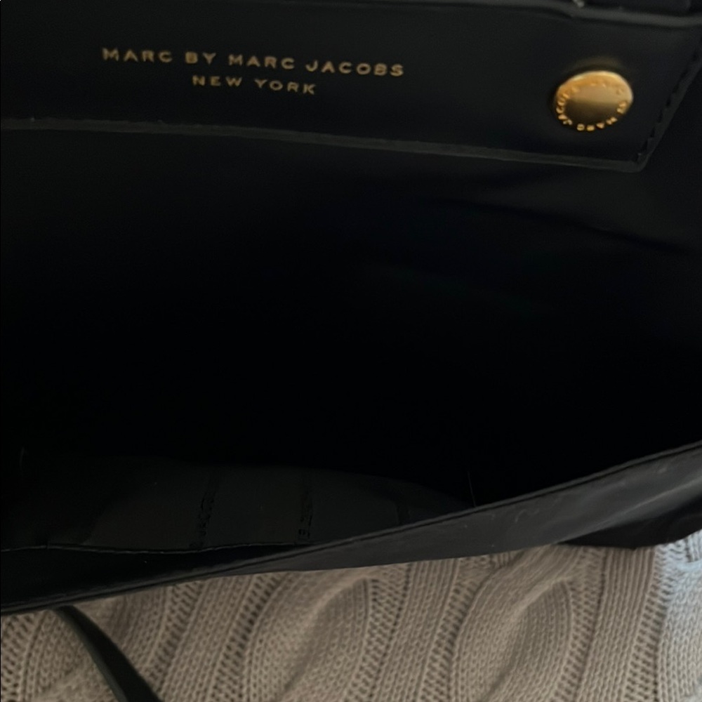Marc Jacobs Black Laptop Bag with Adjustable Strap - Picture 8 of 10